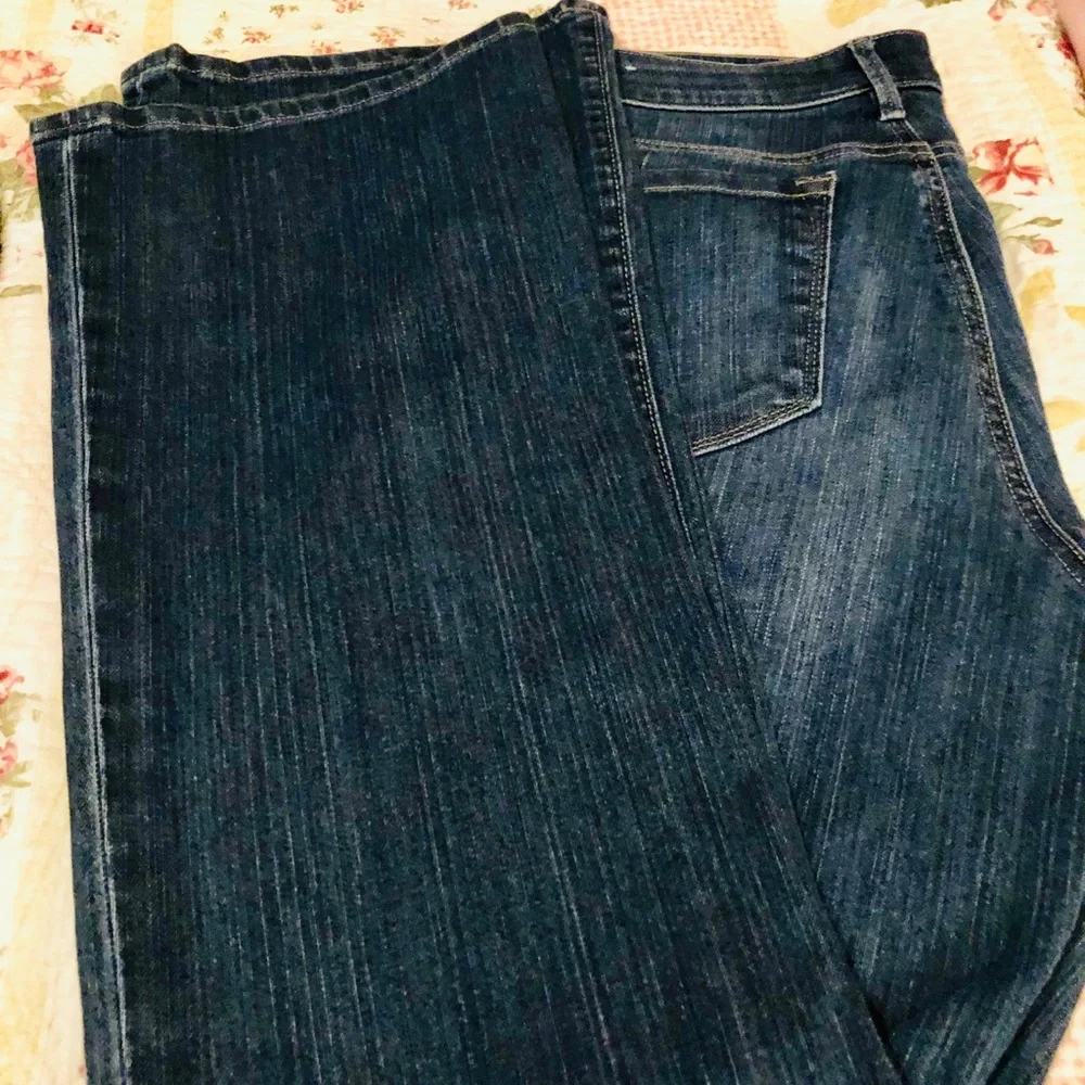 Jeans - Picture 1 of 2